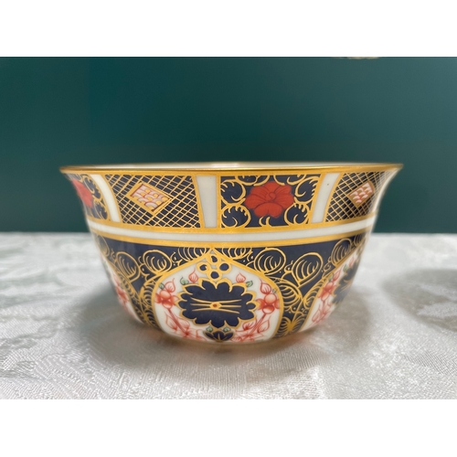 7 - A pair of Royal Crown Derby Imari Pattern Soup Bowls c1984/85