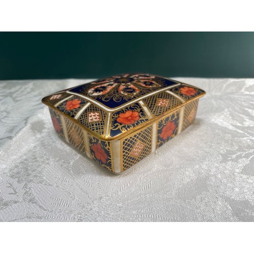 10 - Royal Crown Derby Imari Pattern Lidded Trinket Box c1967