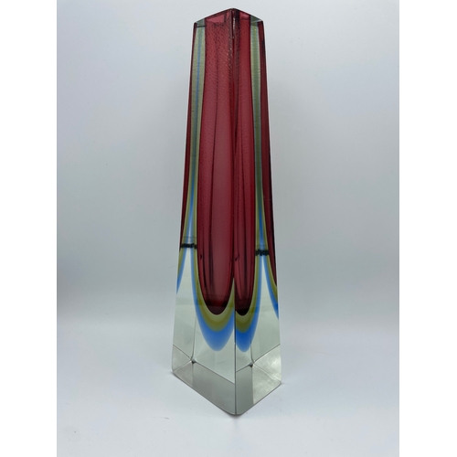 21 - Large Striking Flavio Poli Murano Glass Vase - 34cm