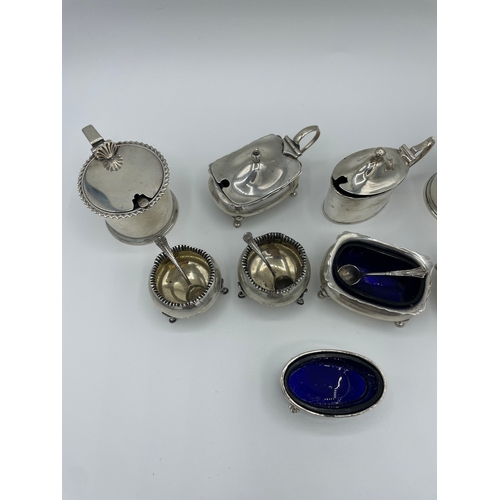 29 - Quantity of Sterling Silver Mustard / Condiment  Pots with Bristol Blue Liners - 477g (Silver only w... 