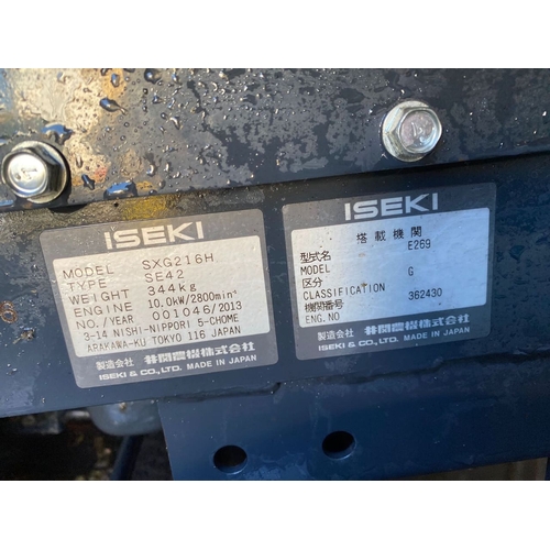 110 - Iseki SXG 216 diesel garden tractor with mower deck and fitted a SBC 402 grass collector - 171.1 or ... 