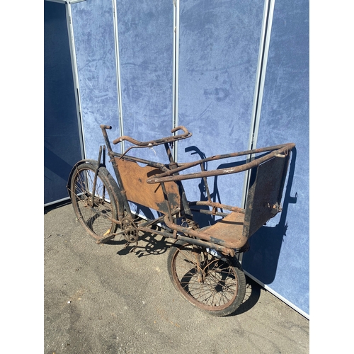 Vintage Hercules butchers bike