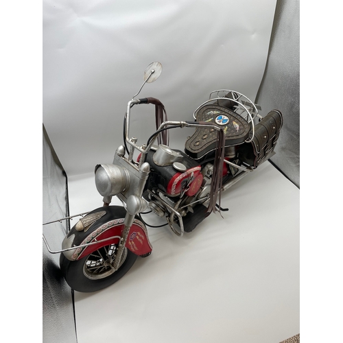 113 - Large Handmade Metal Indian Chief Type Vintage Motorcycle - Interior Design 
87cm in length, 43cm hi... 