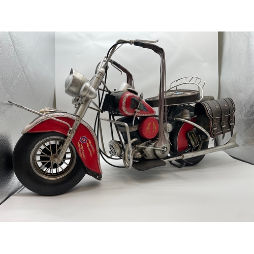 113 - Large Handmade Metal Indian Chief Type Vintage Motorcycle - Interior Design 
87cm in length, 43cm hi... 