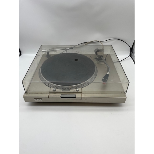 262 - Vintage Sony Turntable