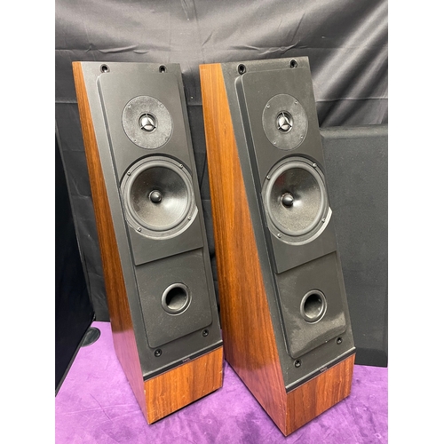 267 - A Pair of Vintage Thiel Model CS .5 Loudspeakers