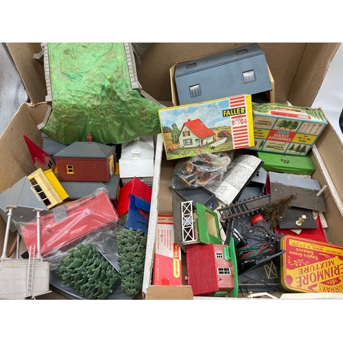 88 - Collection of vintage train set scenery / buildings plus tin plate Hornby engines / carriages