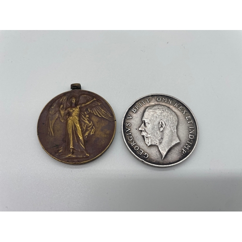 72 - Two WW1 Medals