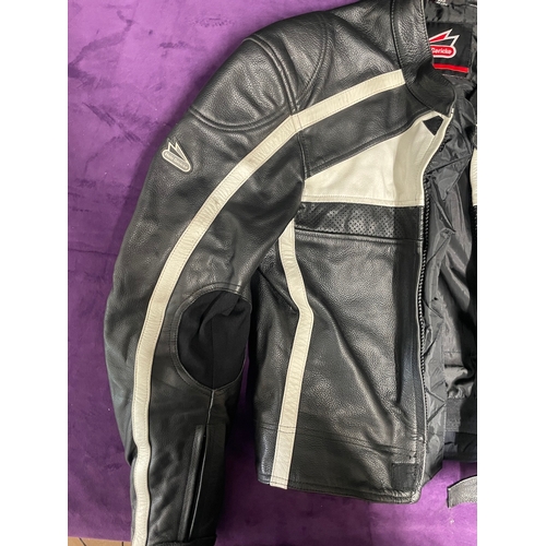 99 - Mens Hein Gericke 36 UK Leather Motorbike Jacket