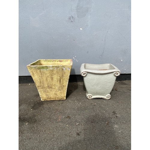 314 - Two miscellaneous plant pots

See images for dimensions