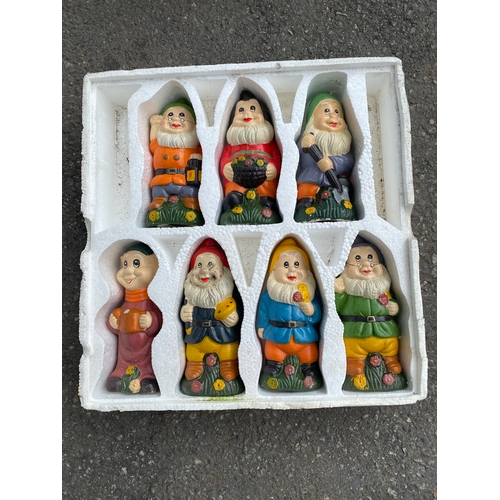 323 - A set of porcelain 'seven dwarfs' 7