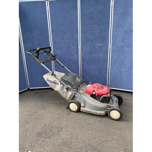 338 - Honda HRB 475 Lawn mower