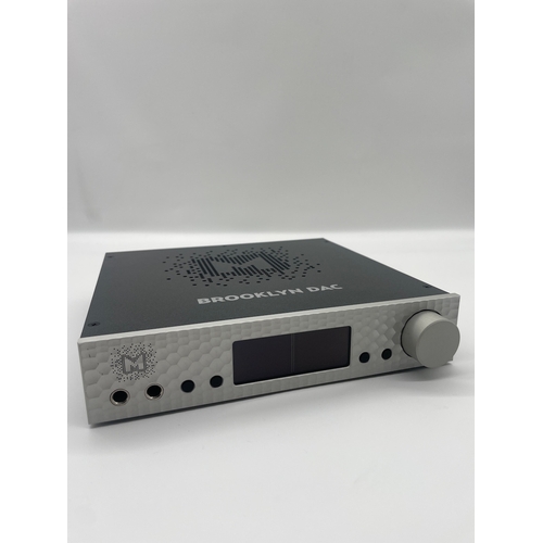 1 - Mytek Brooklyn DAC / Headphone / Preamplifier / MM&MC Phono Stage DSD - Working