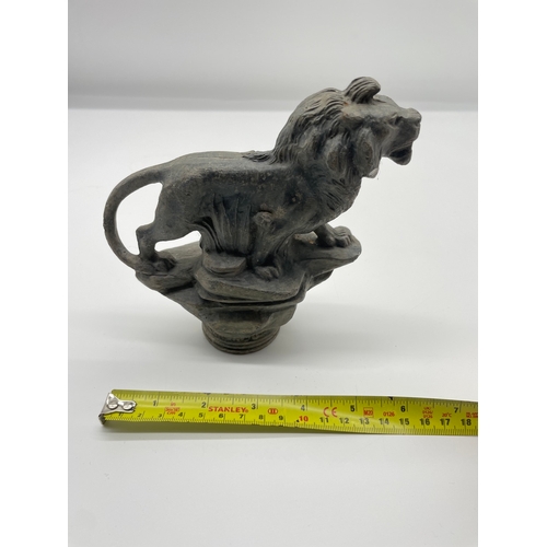 113 - Vintage Cast Lead Lion Mascot (English)