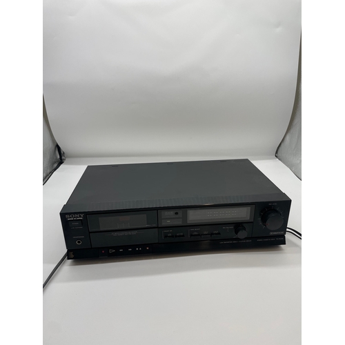 20 - Sony Cassette Deck TC FX150