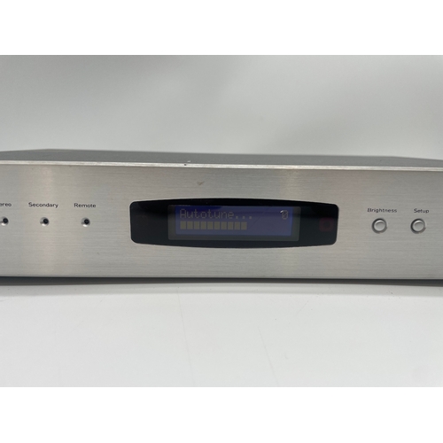 28 - Pure Digital Radio Tuner DRX 701ES