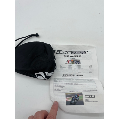 125 - Bike Tek Tyre Warmers includes bag and instructions