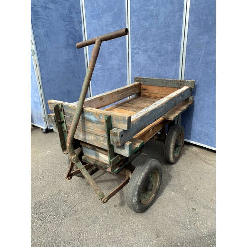 346 - Wooden utility cart / trolley / wagon.

See images for dimensions.