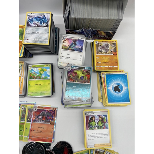 2 - Large quantity of Pokemon Cards inc Holos, Reverse Holos, Rare, Uncommon , Common + code cards / ene... 