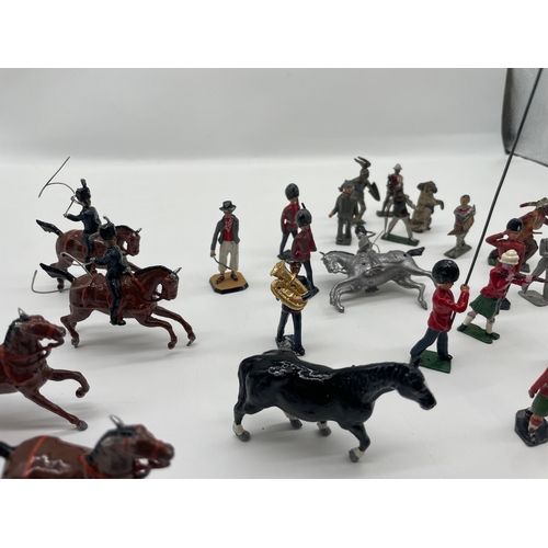 10 - Quantity of vintage Lead / White Metal Toy Soldiers + others