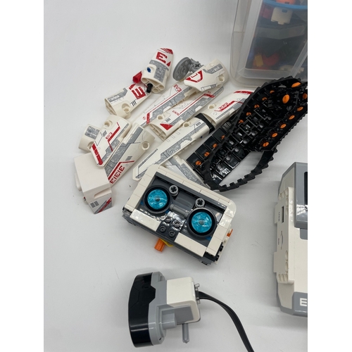 34 - Lego EV3 Mindstorms includes various controllers & motors