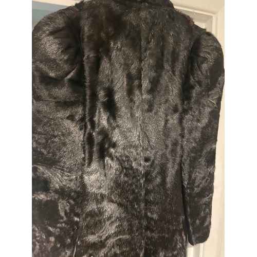 103 - Vintage c1930/40's Fur Coat by Furriers Henry & Co London