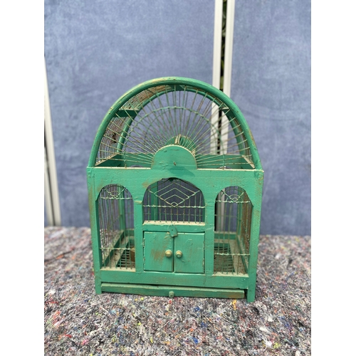 82 - Lovely retro bird cage. 

Dimensions 14.5