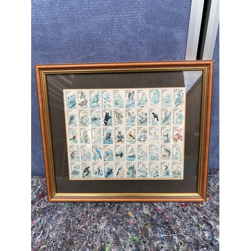 396 - Beautiful framed animal stamp collection 

Dimensions 14