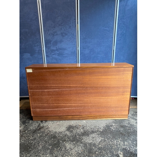 169 - Teak display bookshelf/cabinet. 

Dimensions - 54