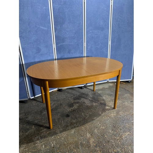 174 - Extendable dinning table and six chairs. 

Please see images for dimensions.