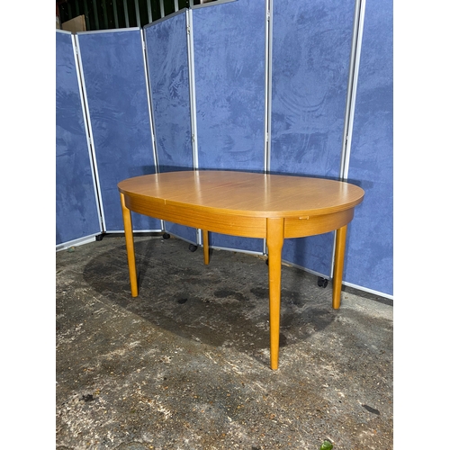 174 - Extendable dinning table and six chairs. 

Please see images for dimensions.