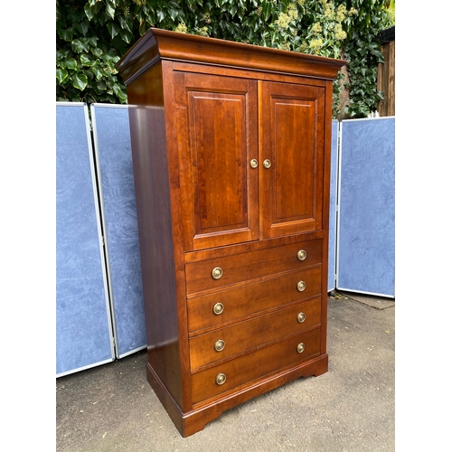 175 - Large French TV cabinet with four drawers. Has pull out base for TV which does swivel and retractabl... 