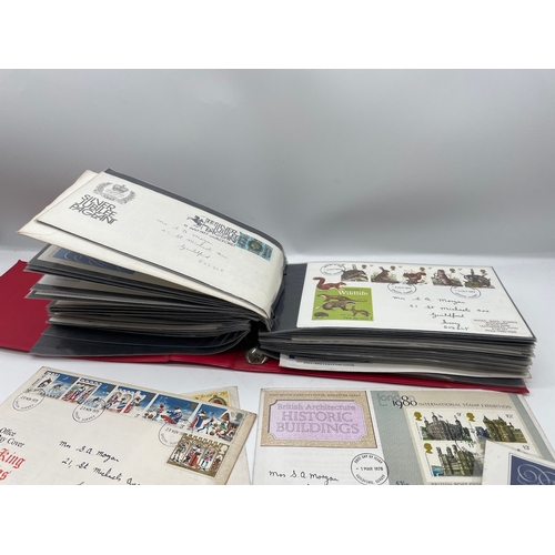 259 - Collection of First Day Cover stamps sets + Complete Brooke Bond / PG Tips card albums