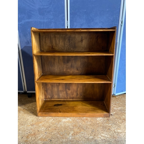 180 - Small bookshelf.

Dimensions - 35