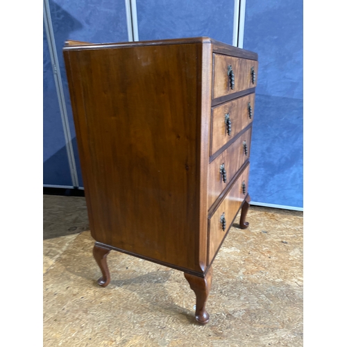 184 - Lovely antique four drawer chest of drawers.

Dimensions - 20