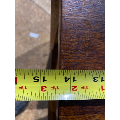 203 - Two small vintage tables. 

Please see images for dimensions.