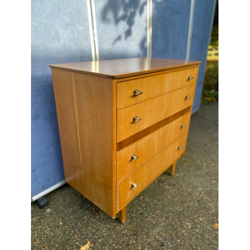 216 - Mid century four drawer chest of drawers.

Dimensions - 31