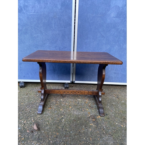 Small Mahogany side table. 

Dimensions - 13.5" x 16" x 24" approx