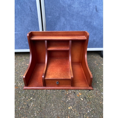 244 - Vintage table top/desk tidy. 

Dimensions - 11