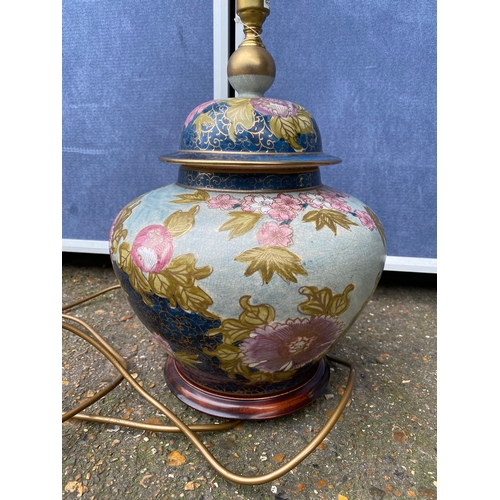 250 - Beautiful hand painted floral design RoChamp table lamp