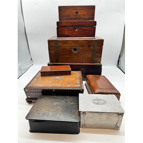 22 - Quantity of antique - vintage wooden boxes / cases