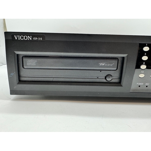 77 - Vicon VDR 316