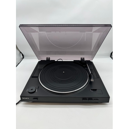 79 - Sony Turntable PS-LX300USB