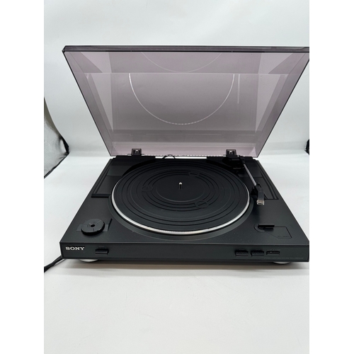 79 - Sony Turntable PS-LX300USB