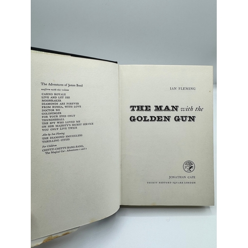 112 - Ian Fleming - James Bond The Golden Gun - 1st Edition 1965