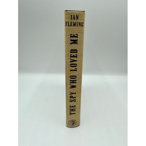 113 - Ian Fleming - James Bond - The Spy Who Loved Me -  7th impression 1965