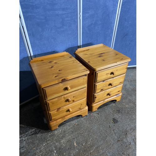 313 - A pair of pine bedside tables. 

Dimensions - 24