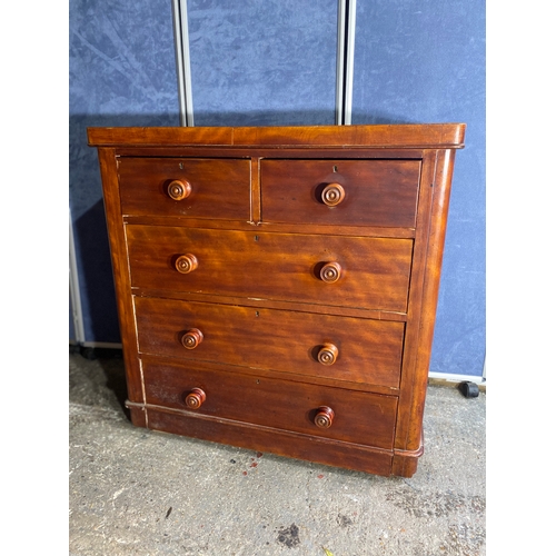 400 - Antique two over three drawer chest of drawers. 

Dimensions - 39