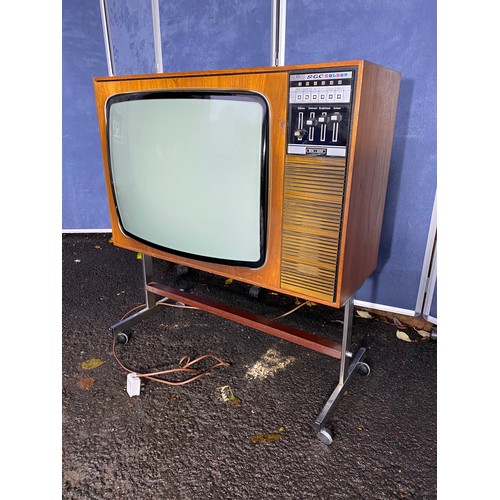 190 - Retro teak G.E.C colour TV