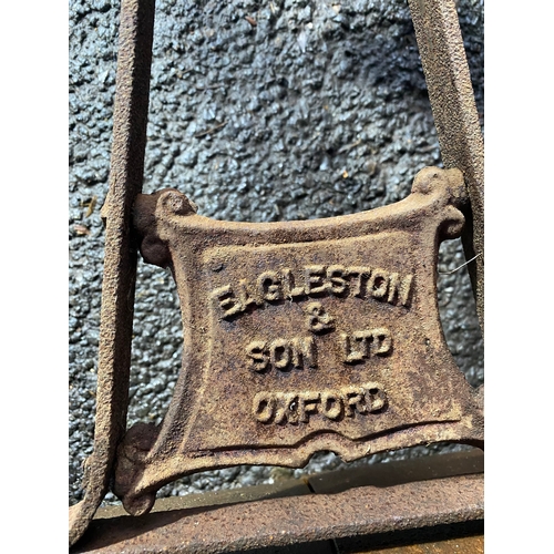 499 - Small Vintage Dalecast garden roller by Eagleston & Son LTD Oxford.